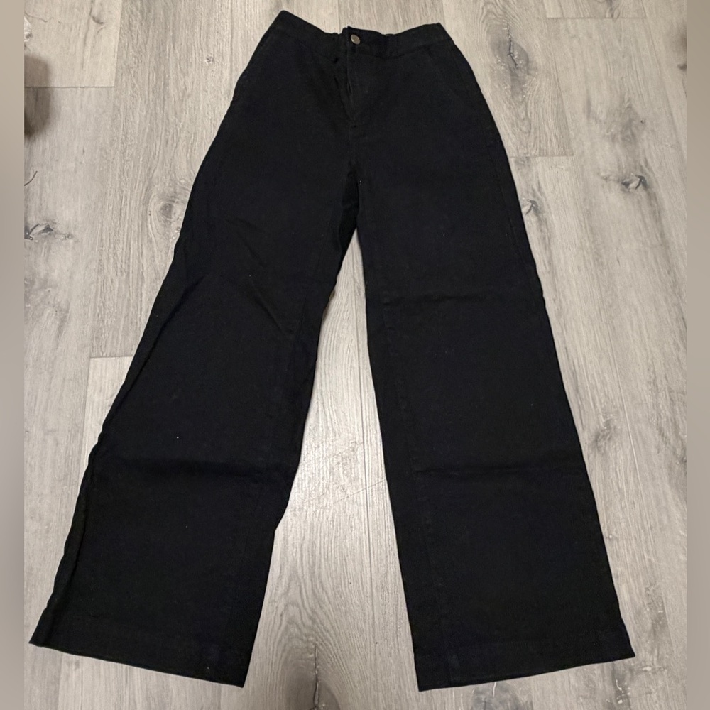 CROPPED LENGTH TWILL WIDE LEG PANT  in black